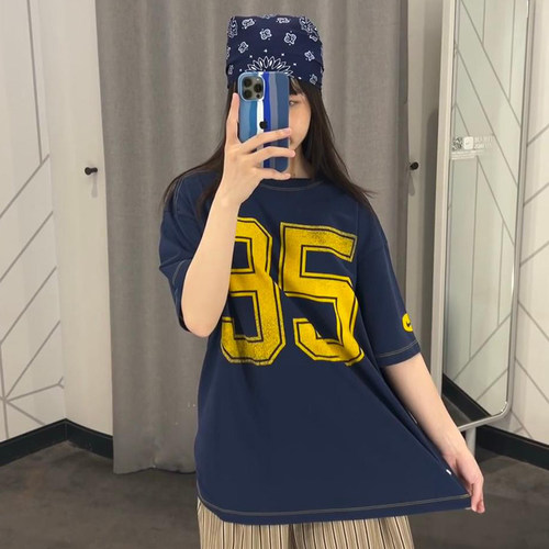 Nike耐克女子复古做旧圆领短袖