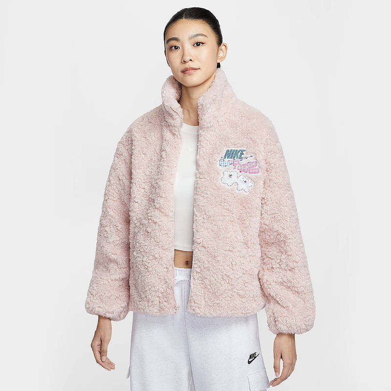 25新款Nike耐克女子外套小熊刺绣仿羊羔绒立领保暖运动夹克IO0488