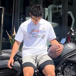 24新款 男女手绘涂鸦印花情侣宽松运动T恤AHSU745 LINING李宁短袖