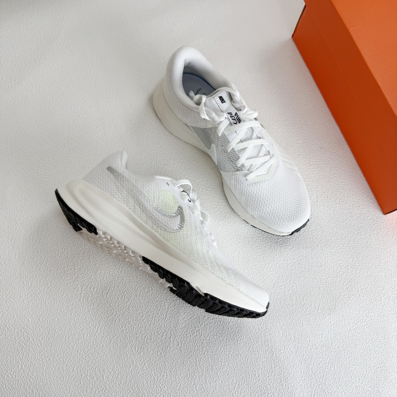 Nike耐克女子RUNDEFY跑步鞋