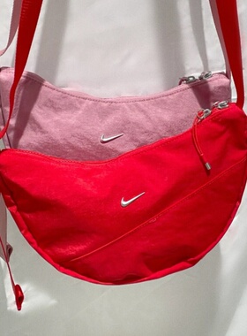 25新款Nike耐克斜挎包男女新月形休闲包饺子包运动单肩包HQ4370