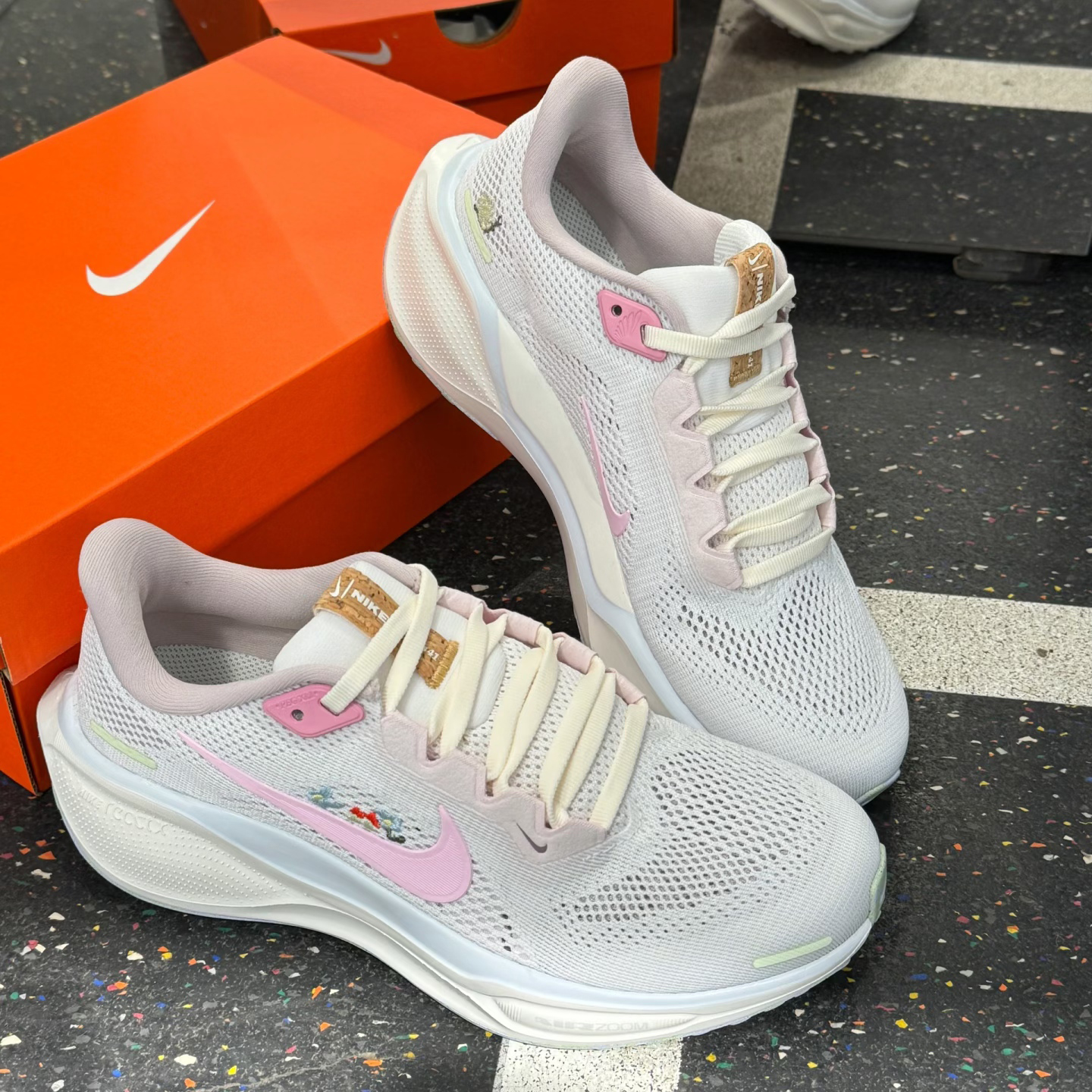 Nike耐克女子飞马41网面跑步鞋