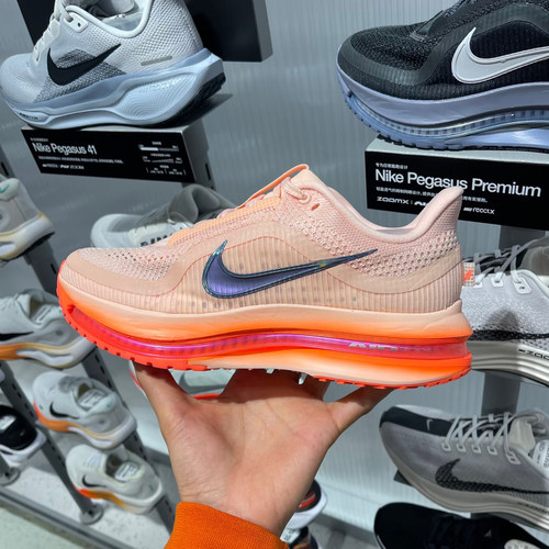 Nike耐克男子飞马轻便跑步鞋