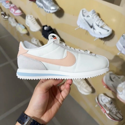 耐克运动鞋女子复古阿甘跑步鞋