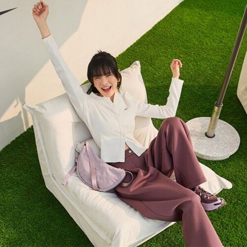26新款NIKE耐克CHILL女开衫外套