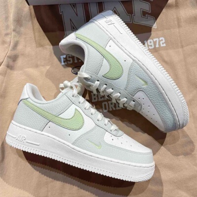 Nike耐克AF1女子运动休闲板鞋