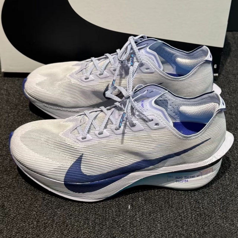 Nike耐克全掌碳板ZOOMX缓震跑鞋