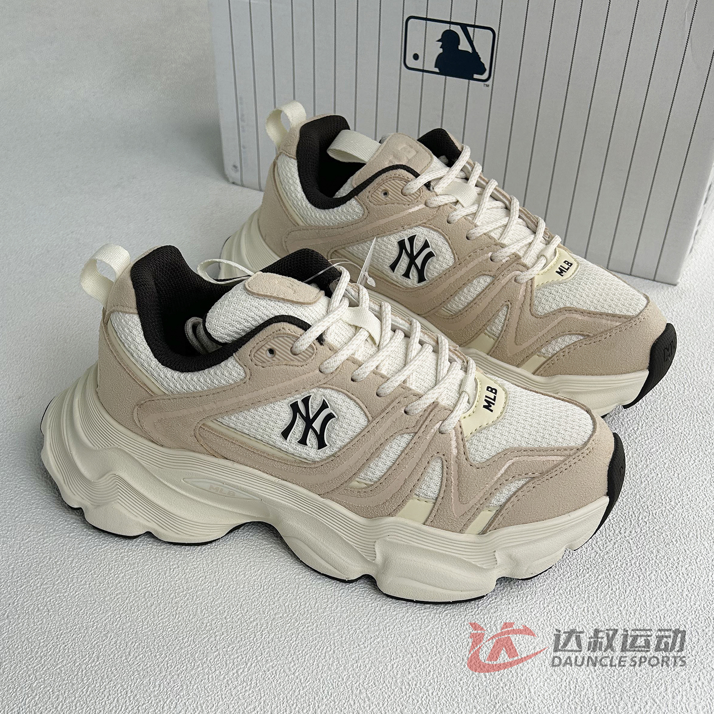 25新款MLB情侣老爹鞋男女NY复古低帮厚底增高运动休闲鞋3ASHCC15N