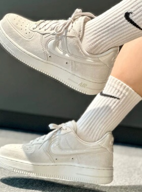 25新款Nike耐克板鞋女子AF1空军一号复古低帮运动休闲鞋HV4406