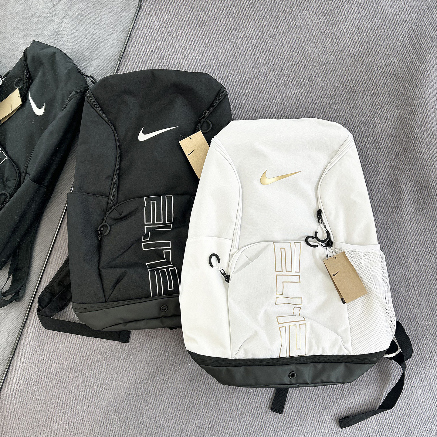 25新款Nike耐克双肩包男女大容量气垫电脑包旅行包运动背包HM9965