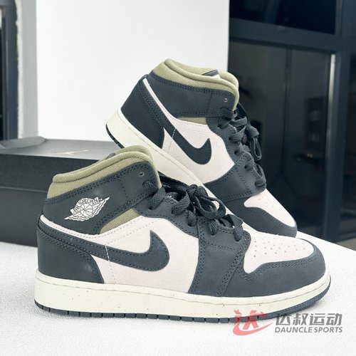 Jordan儿童AJ1大童运动休闲鞋