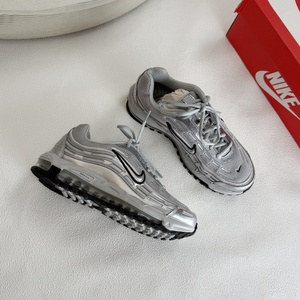 Nike耐克运动鞋男子复古休闲跑鞋