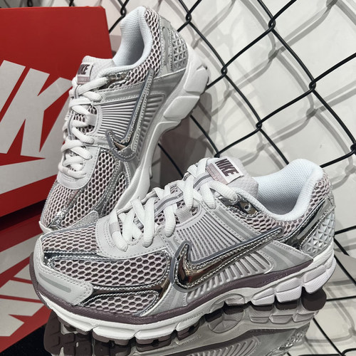 Nike耐克女子复古网面运动鞋