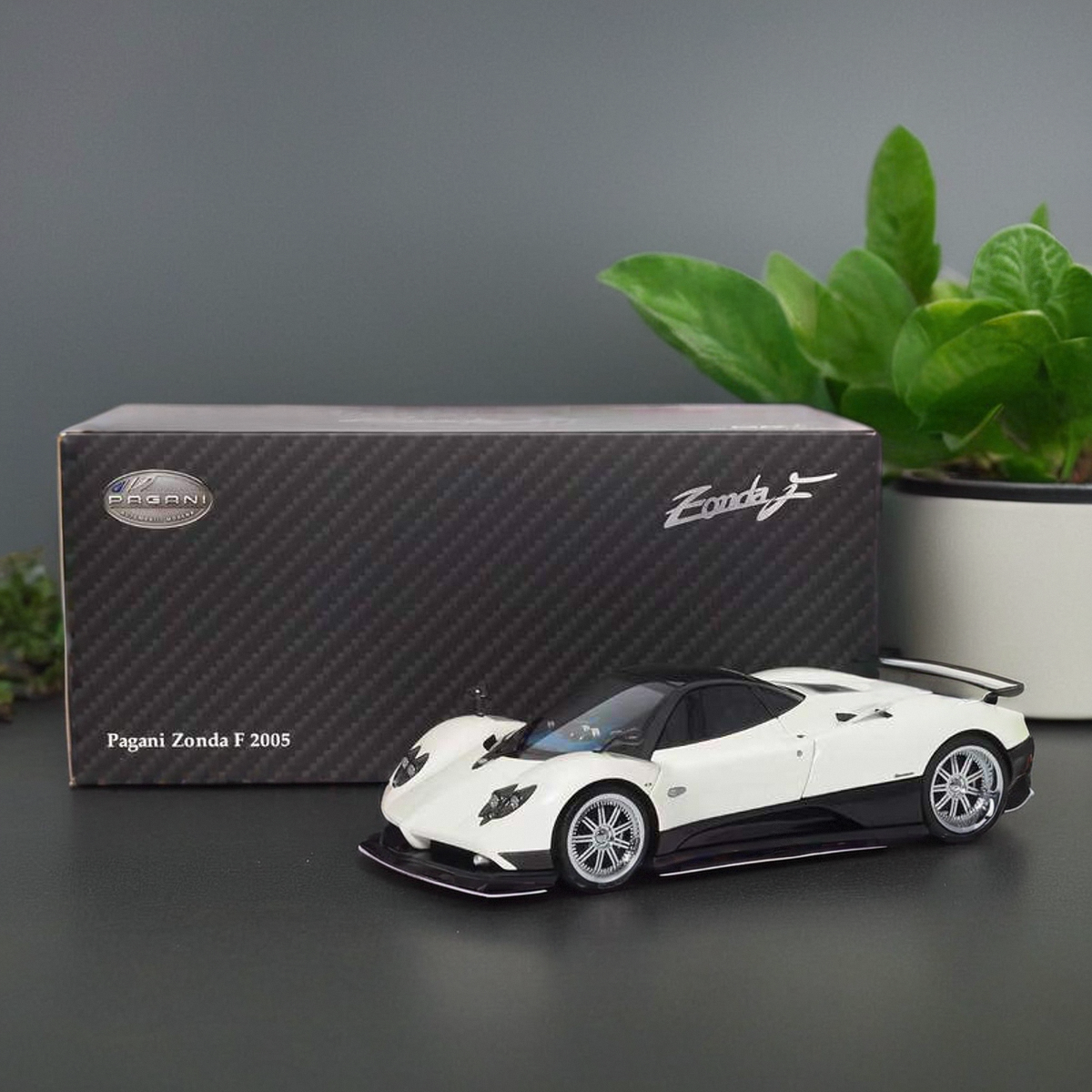 帕加尼宗塔合金限量504汽车模型