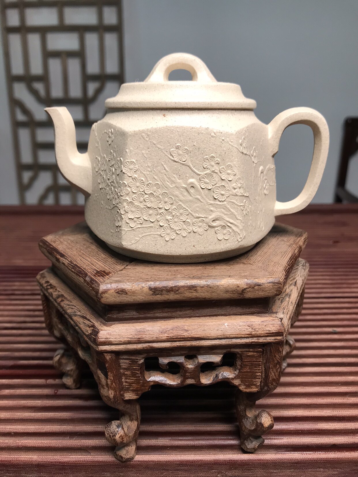 羊脂白玉段紫砂壶白段泥紫砂壶六方宫灯紫砂壶堆绘梅花茶壶女士壶