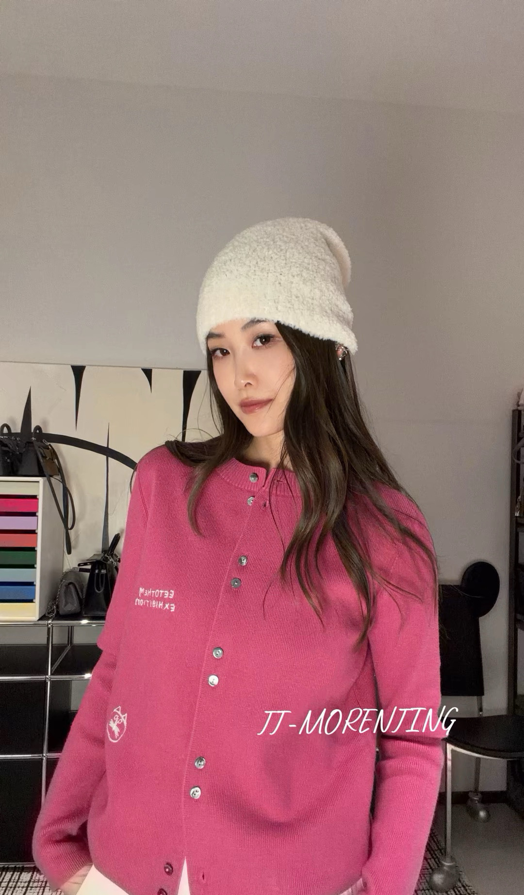 欧洲站小众设计师早春新款粉色圆领猫咪刺绣字母单排扣针织开衫,女装/女士精品,毛针织衫,淘宝优惠券,粉丝福利购,淘宝优惠卷