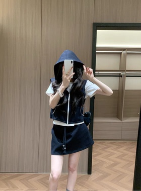 欧洲站小众设计2026春夏新款时髦休闲甜辣短袖T恤+连帽马甲+短裙