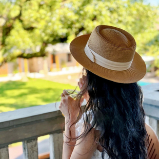 海边网红出片夏天手工编织宽檐平休闲平顶遮阳防晒度假沙滩草帽子