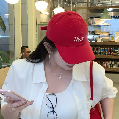 partyme手工新款红色字母棒球帽女显脸小宽帽檐软顶春秋鸭舌帽