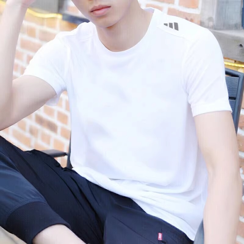Adidas/阿迪达斯男女款夏季速干运动休闲百搭圆领短袖T恤 IB9096