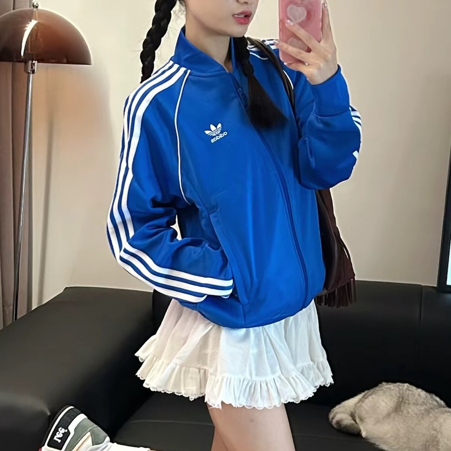 Adidas阿迪达斯三叶草复古女子立领休闲运动经典夹克外套IP0603