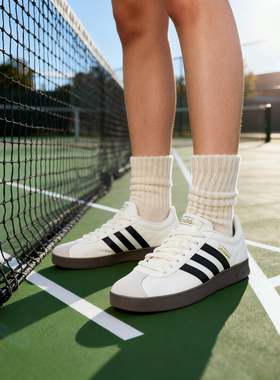 Adidas阿迪达斯网球鞋女款2026正品春新款防滑耐磨运动鞋男JQ1501