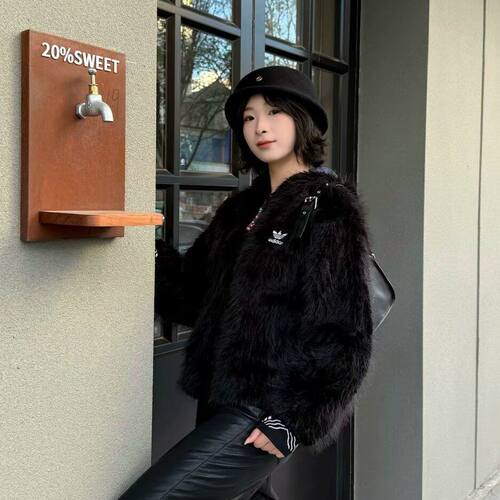 阿迪达斯三叶草2026春季外套新款女子人造毛皮夹克休闲外套IX4226