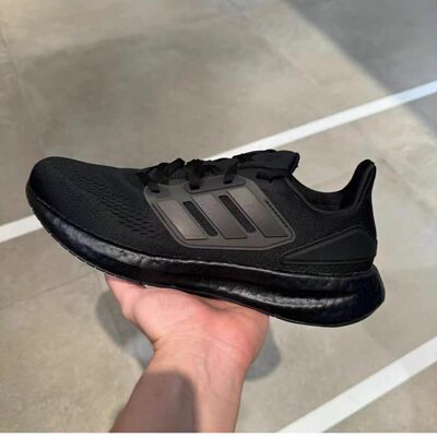 阿迪达斯 PUREBOOST 22 男子透气缓震耐磨休闲运动跑步鞋GZ5173