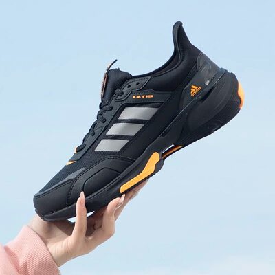 阿迪达斯男女鞋2026春季MTS GUARD缓震训练户外运动跑步鞋 IE3418