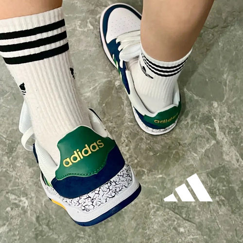 阿迪达斯男女低帮复古板鞋