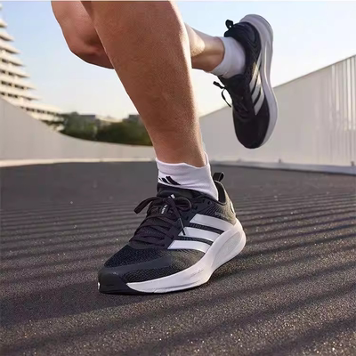 Adidas/阿迪达斯耐磨跑步鞋