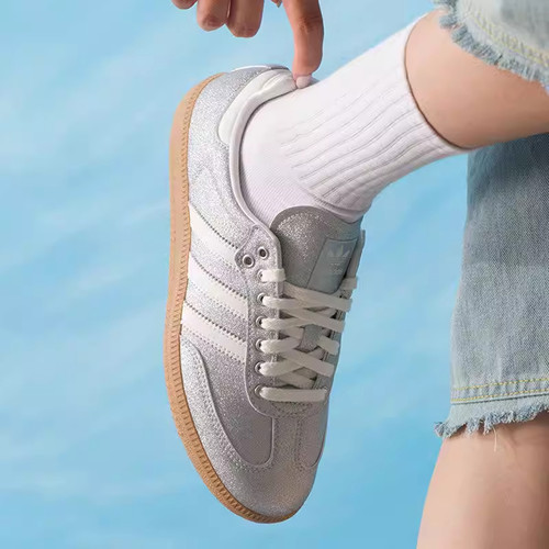 阿迪达斯三叶草女鞋2026秋季新品Samba银色细闪复古德训鞋 KI6264