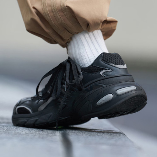 阿迪达斯女款防滑厚底老爹鞋