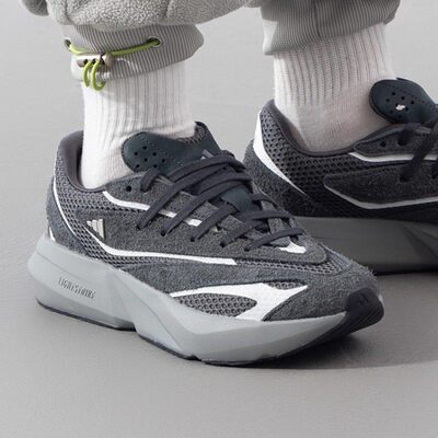 ADIDAS阿迪达斯低帮跑步鞋