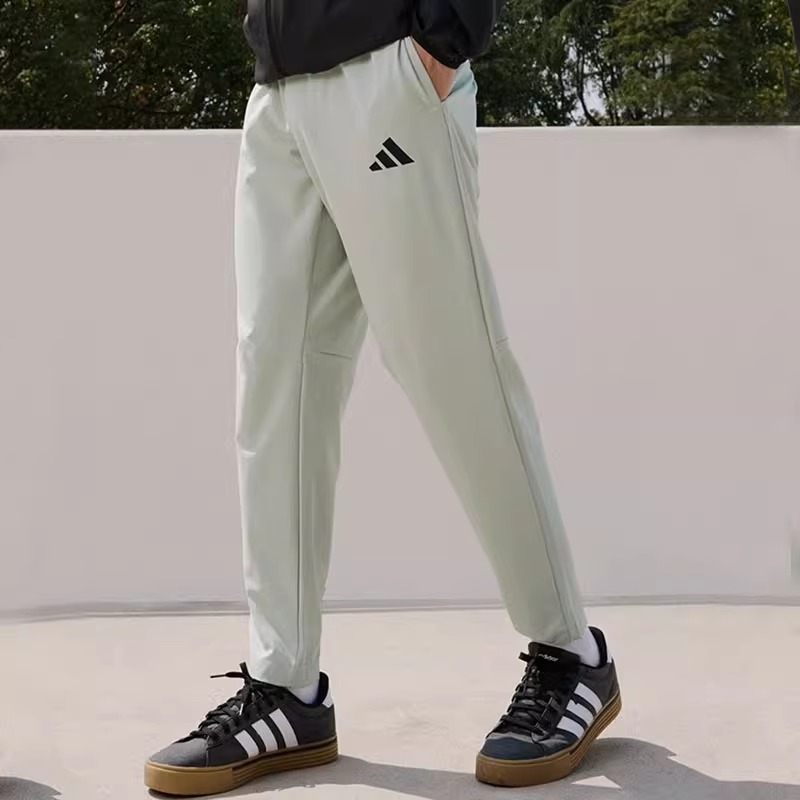Adidas阿迪达斯男裤2025新款经典百搭舒适休闲速干运动长裤JZ2339