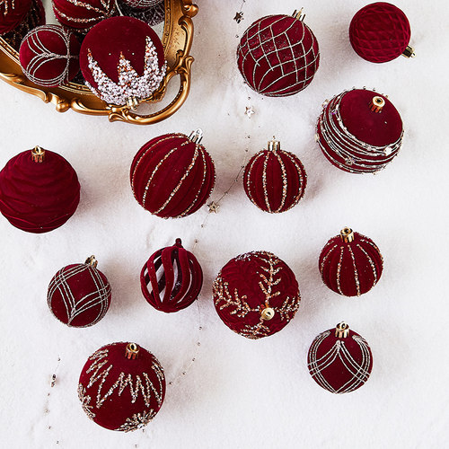 圣诞节装饰球酒红色彩绘圣诞树