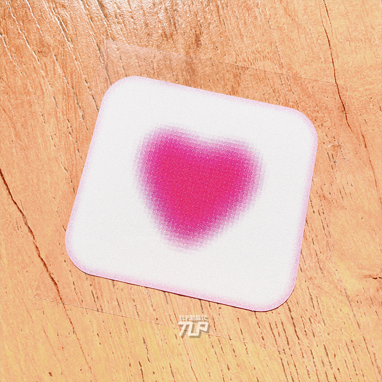 桃心贴纸像素风几何可爱女生