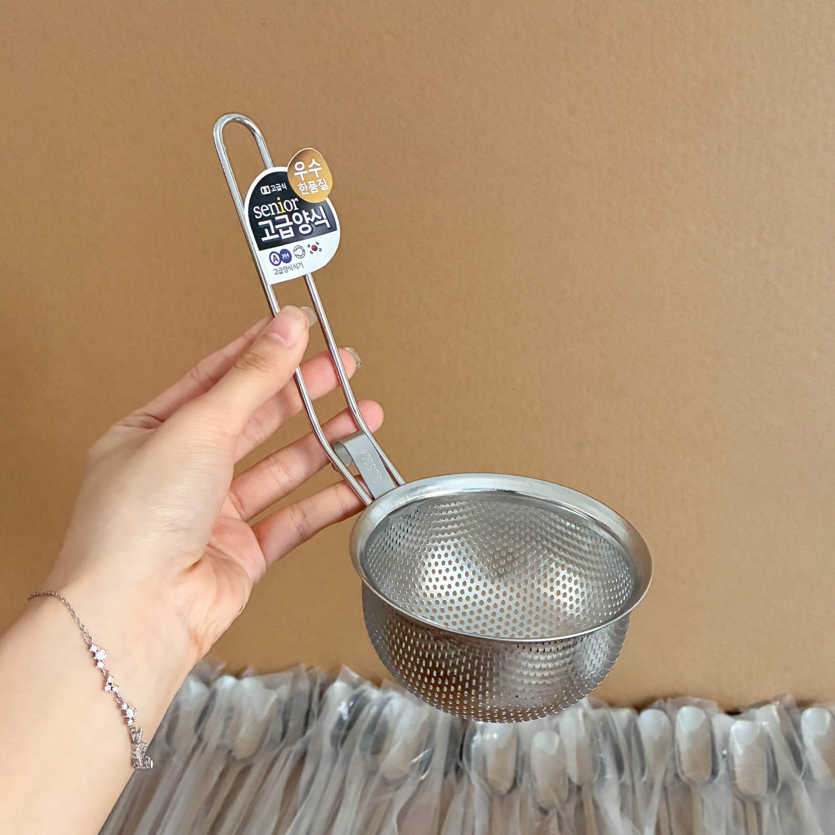 304不锈钢火锅专用漏勺挂边带挂钩烫肉涮肉细网折叠筛捞菜漏网ins,厨房/烹饪用具,漏勺/滤网勺,淘宝优惠券,粉丝福利购,淘宝优惠卷