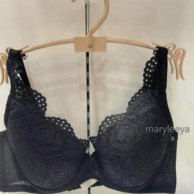 黛安芬蕾丝收副乳防下垂性感文胸