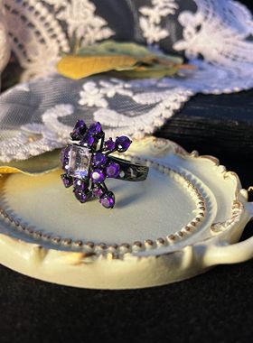 【BW宝石】乌拉圭vivid紫水搭配中间的很干净的薰衣草紫水晶戒指