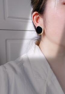 Napier打标黑金珐琅耳夹 BW中古