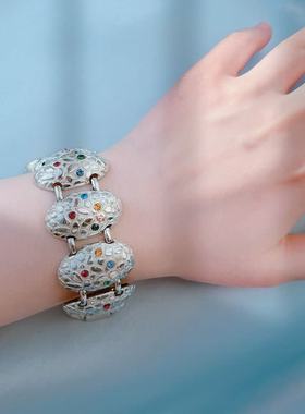 【BW中古】中古银捶打纹配彩色琉璃莱茵石手链，19内