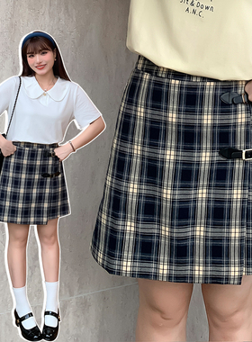 微胖大码女装设计感格纹皮扣半身裙高腰显瘦A字裙巨遮肚短裙32053