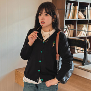 大码新款胖mm韩版宽松设计感慵懒风V领刺绣针织开衫上衣女N0164