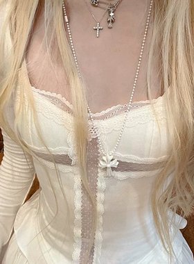 Rase le sol‘Cross Ode’蕾丝十字分割打底衫修身收腰长袖上衣