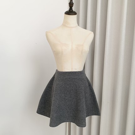 舒适诗意私服高克重羊毛针织短裙a字裙灰色
