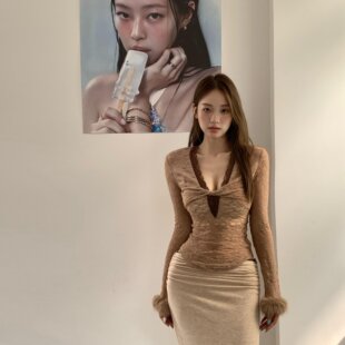 衫 Jqwention2025AW蕾丝拼接棕色毛毛袖 春季 温柔上衣雪纺衫 口小衫