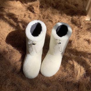 白色毛毛一体羊毛毛雪地靴短靴女 大师网红同款 1.6日24年冬新品 鞋
