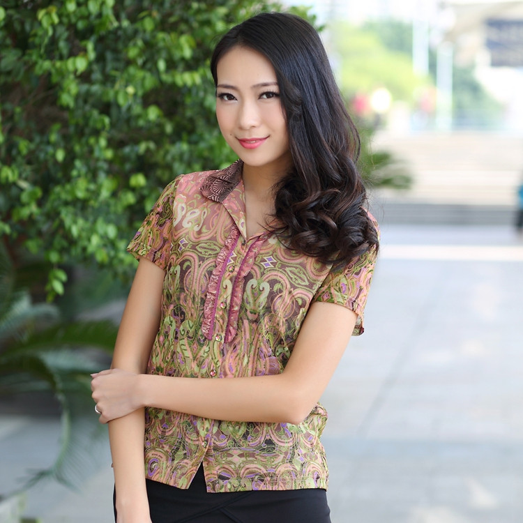 伊折扣品牌折扣中年女装进口网纱弹力夏中老年妈妈装修身绿意