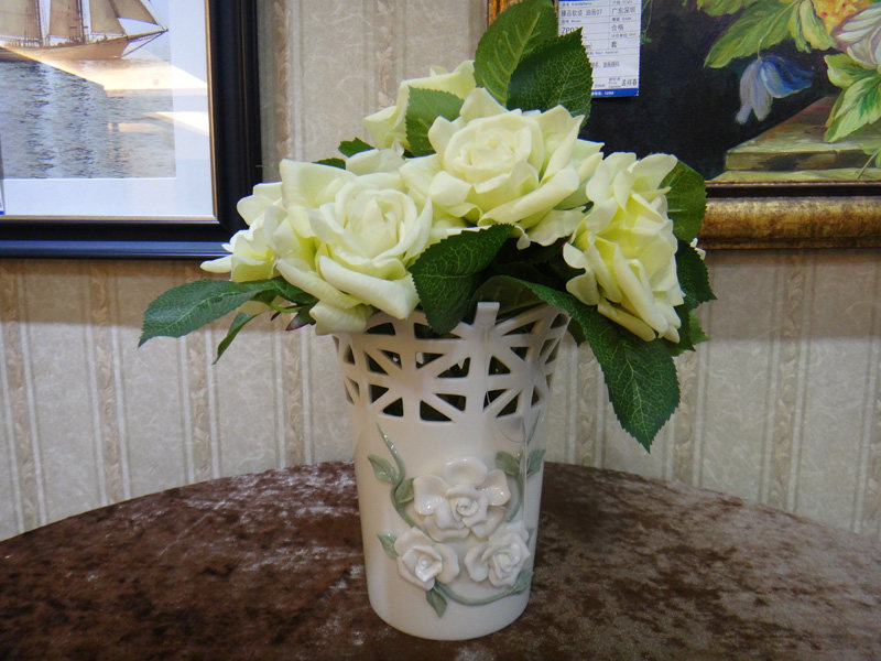 白色陶瓷白玫瑰捏花插花花瓶欧式现代客厅家居装饰品摆件礼品